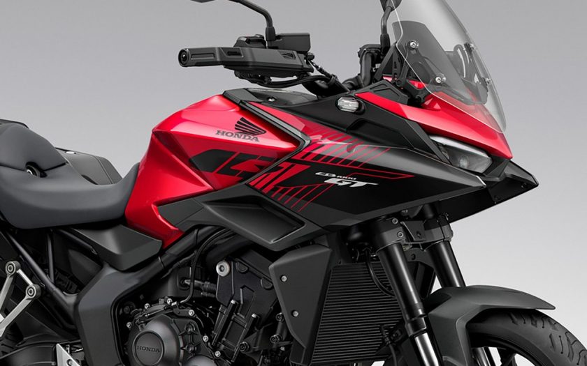 InCar52017894's tweet image. Honda CB1000GT 兼具運動性能與長途舒適，電子懸吊與智慧連線系統讓旅途更輕鬆。它不僅繼承 Hornet 的熱血靈魂，更以成熟科技打造出兼顧操控與舒適的新世代旅跑代表。　#honda #cb1000gt #機車 #重機

incar.tw/post/honda-lau…