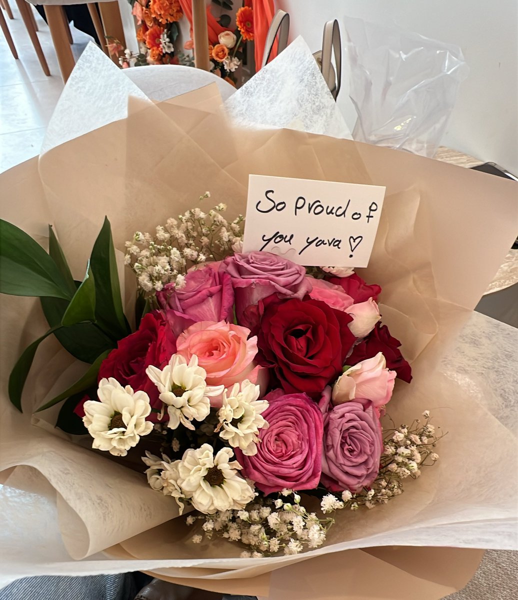 Yaracoding's tweet image. MADE MY DAY 😭💜💜💜💜💜💜
@nadinhas_ @risk__sk