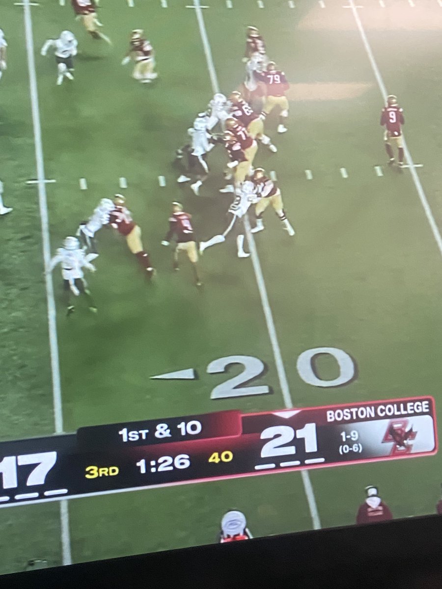 georgiatechd1's tweet image. offensive pass interference man these acc refs fucking suck hate when wr do this shit 🤦🏾‍♂️

#georgiatechfb