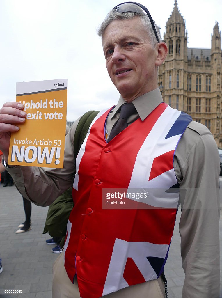 cockneycampaign's tweet photo. @ZackPolanski Hugo Timms contributes to 'The Courier-Mail, Gold Coast Bulletin, and https://t.co/tYESz7V5hT.'
#Murdochmen at Spiked. #BrexiTrump
Blocked for years for pointing out neo-Nazi 'London Forum' at their pro-Brexit rally. LF's leader was dodging a/s hate offence. His dep in Brownshirt https://t.co/30g7usxnGS
