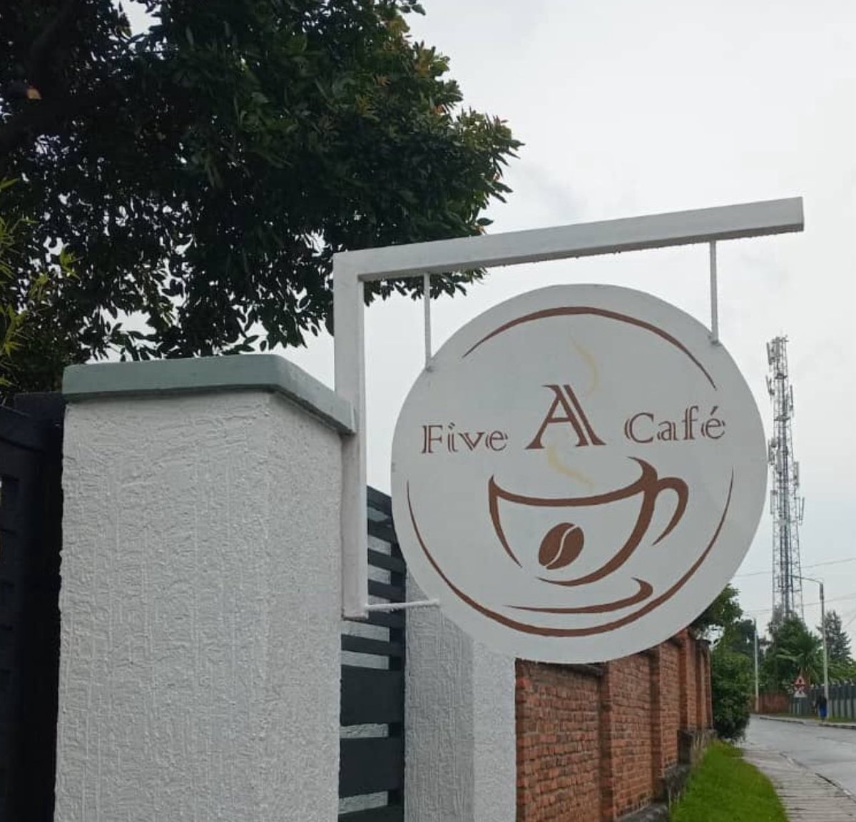Protais_N's tweet image. It’s a cold evening here in Musanze, the perfect time to get a warm cup of coffee at Five A Café on NM 222 Street. ☕
📸credits: @abem2002