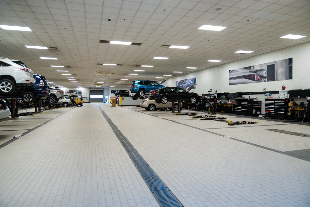 Is your vehicle winter-ready? Prepare for snow, ice, and cold temps today! Tap the link to find your nearest service center now and drive safely this season ⛄❄️ penskeautomotive.com/locations/
📸: <a href="/LexusofWarwick/">Lexus of Warwick</a>