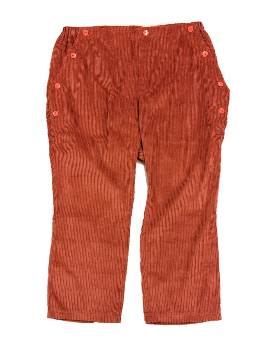 clothingsdp's tweet photo. Bespoke trousers, made accessible with a fully opening front and raised back waistband for comfort while seated. Adaptive clothing matters, and our wheelchair users deserve style and practicality. 🍂✨

#WheelchairLife #AdaptiveClothing #AccessibleFashion #InclusiveFashion https://t.co/KjMpxZE1rg
