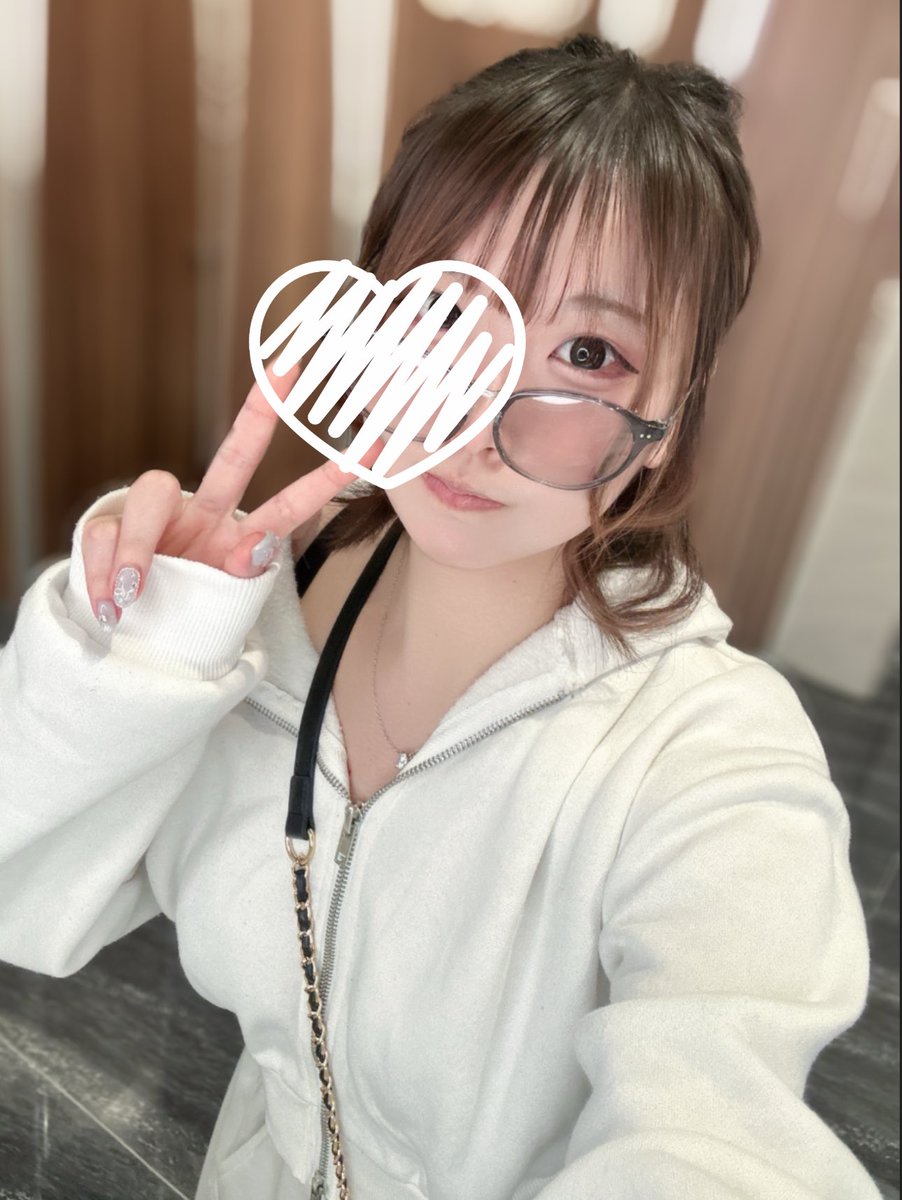 srx128's tweet photo. 3日間の浜松ノリ打ち旅、おつかれさまでした✨

1日目　-3,000円
2日目　+10,500円
3日目　-4,700円
計　+2,800円

正直タコ負けする未来しか見えてなかったけど、
みんながしっかり出してくれたおかげでプラスで終われた〜🙌

…ちなみに個人収支は -5ｾﾝｴﾝ😇

いろいろと本当にあざました✨ https://t.co/K9GmAb9a0g
