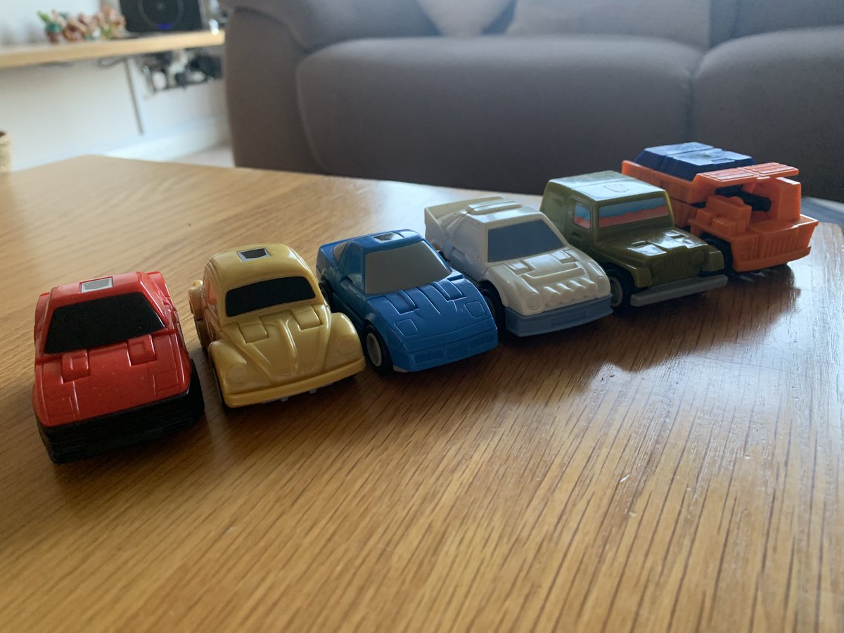 MattTurpinator's tweet image. Nice little score at the Vintage Toyfair this past weekend. A full set of G1 ThrottleBots.