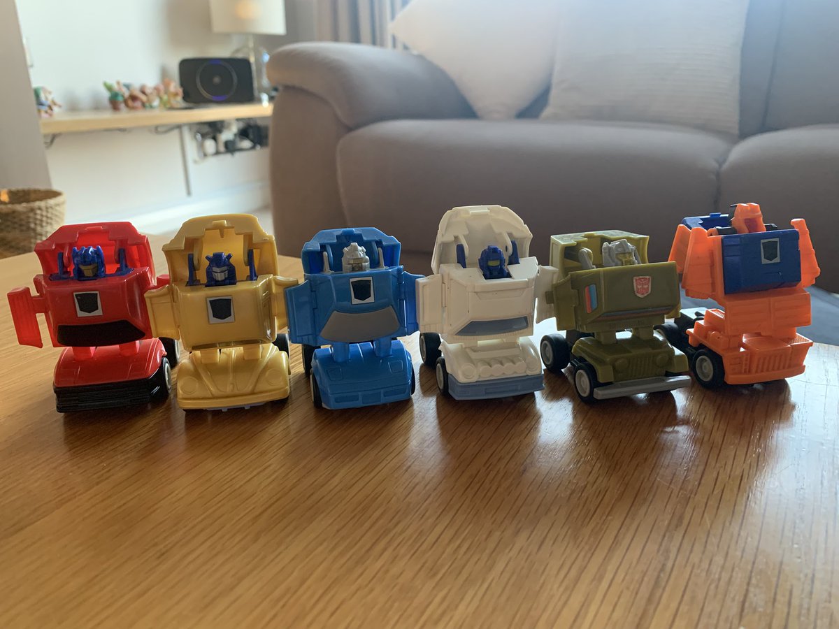 MattTurpinator's tweet image. Nice little score at the Vintage Toyfair this past weekend. A full set of G1 ThrottleBots.