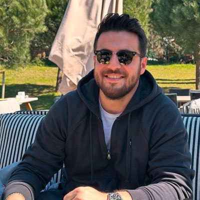 brsnml's tweet photo. #YeniProfilResmi https://t.co/WlhSJ9oOK9