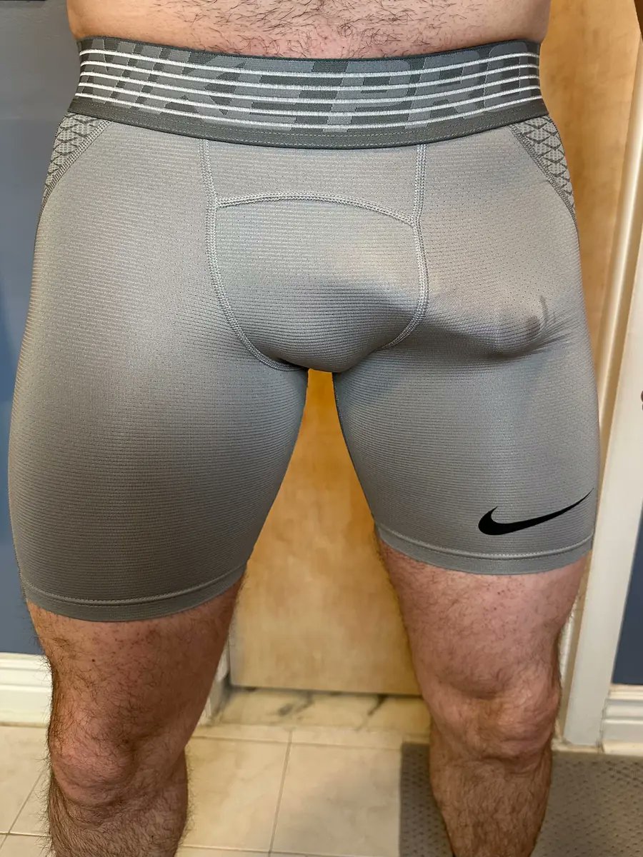 Bulge Porn (@bulgeporn) on Twitter photo 