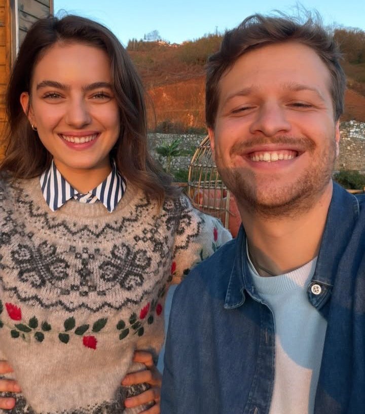 partner fotoğrafımız geldi ağlıyorum hemde oruç eleni'yi dağa kaçırmış bayıldım şu an🥹🫶🏻
#taşacakbudeniz #orel