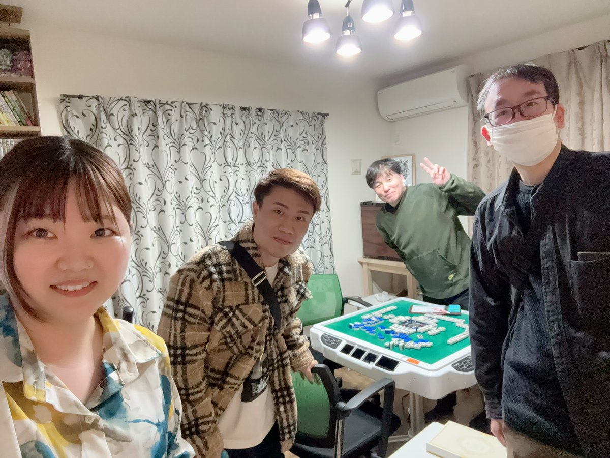 hirotac0424's tweet image. 明日はFocusM実況🎤

中田花奈🆚長村大🆚和泉由希子🆚田中祐
※敬称略

解説は先日セットをしてもらった福島佑一プロ👑

その時ネットで買った派手な服がデカすぎたので仁平さんにあげた🤣✨

早速着てる写真を送ってくれた🕺
とても似合ってるし🐶ちゃん可愛い😍
(福島さんにはいらないって言われたw)