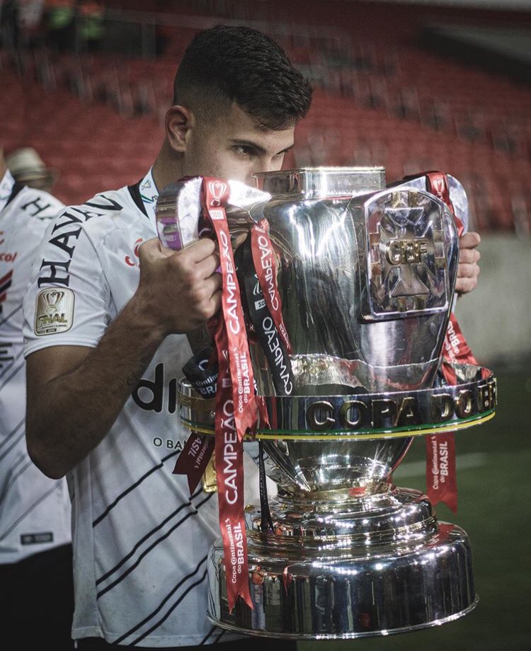 doente peloᶜᵃᵖ tweet media