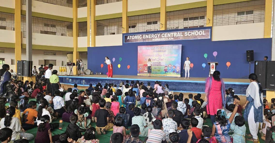 RusEmbIndia's tweet image. 🇷🇺🇮🇳 On November 15, the Atomic Energy Central School in #TamilNadu hosted #ChildrensDay celebrations organized by #Russia’n specialists working at the #Kudankulam NPP — employees of the engineering department of Atomstroyexport JSC.

👉🏻 t.me/RusEmbIndia/12…

#RussiaIndia