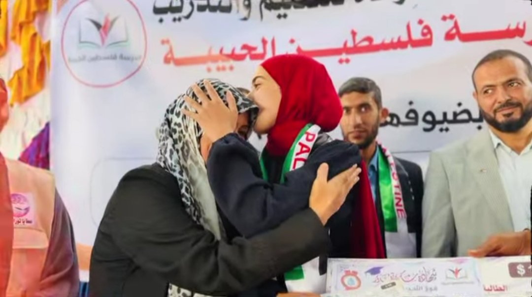aseelyaser96's tweet photo. والنفس ليس لها على ما نالها
صبرٌ، ولكن بالكراهة تصبرُ!

يمنى أختي ♥️ https://t.co/OeuZBmCUgX