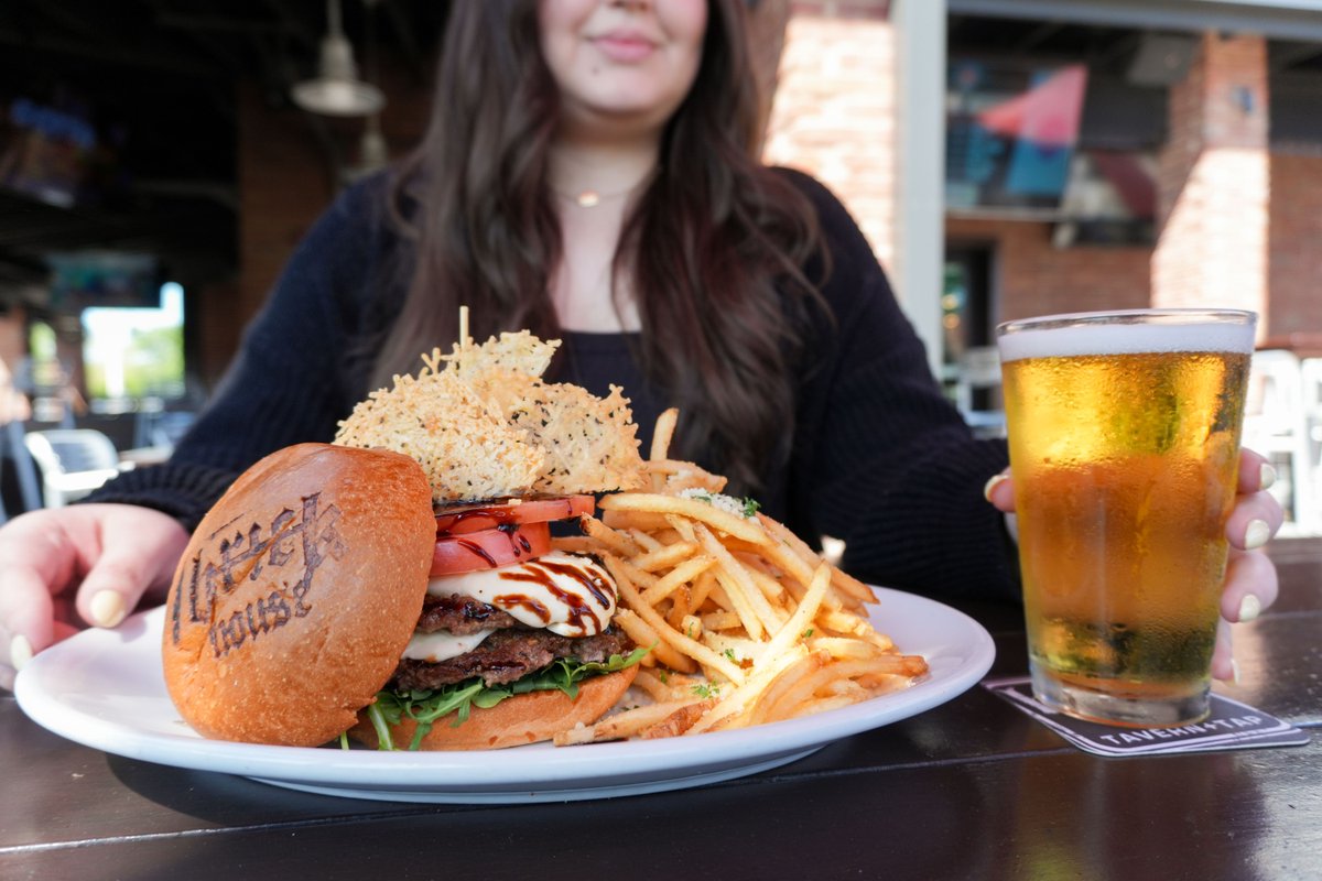 Brick House Tavern + Tap tweet media