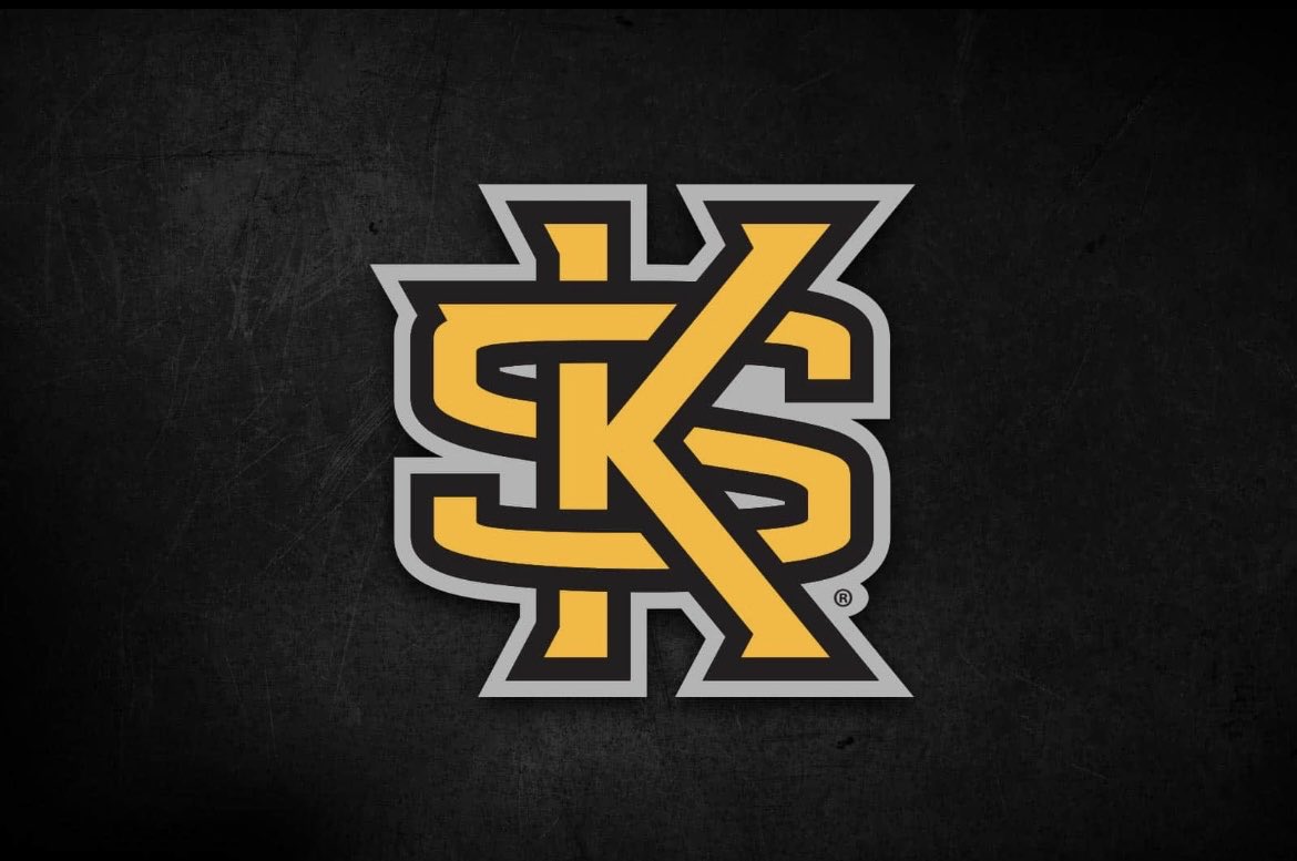 Blessed to receive my first D1 offer from <a href="/kennesawstfb/">Kennesaw State Football</a>. Really appreciate <a href="/CoachMack_KSU/">CoachMack_KSU</a> and <a href="/PeterChungFB/">Peter Chung</a> for believing in me. 
<a href="/CoachSteveAry/">Steve Ary</a> <a href="/MHHSFBall/">Bomber Football</a> <a href="/ARPrepSports/">Arkansas Prep Sports</a> <a href="/ArRecruitingGuy/">Richard Davenport</a> <a href="/ArSportsNet/">Arkansas Sports Network</a> <a href="/HootensARFBall/">HootensARFootball</a> 
#Hootyhoo