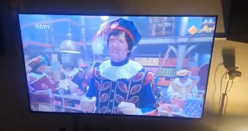 veen_els's tweet image. Sinterklaas-journaal (!), het ministerie van Binnenlandse Zaken, main stream media én Dick Schoof die ons voorbereiden op een noodsituatie, dat doet me op één of andere manier sterk denken aan de gelijkschakeling met Corona. 

Toen werden ook kinderen bang gemaakt, dat ze oma…