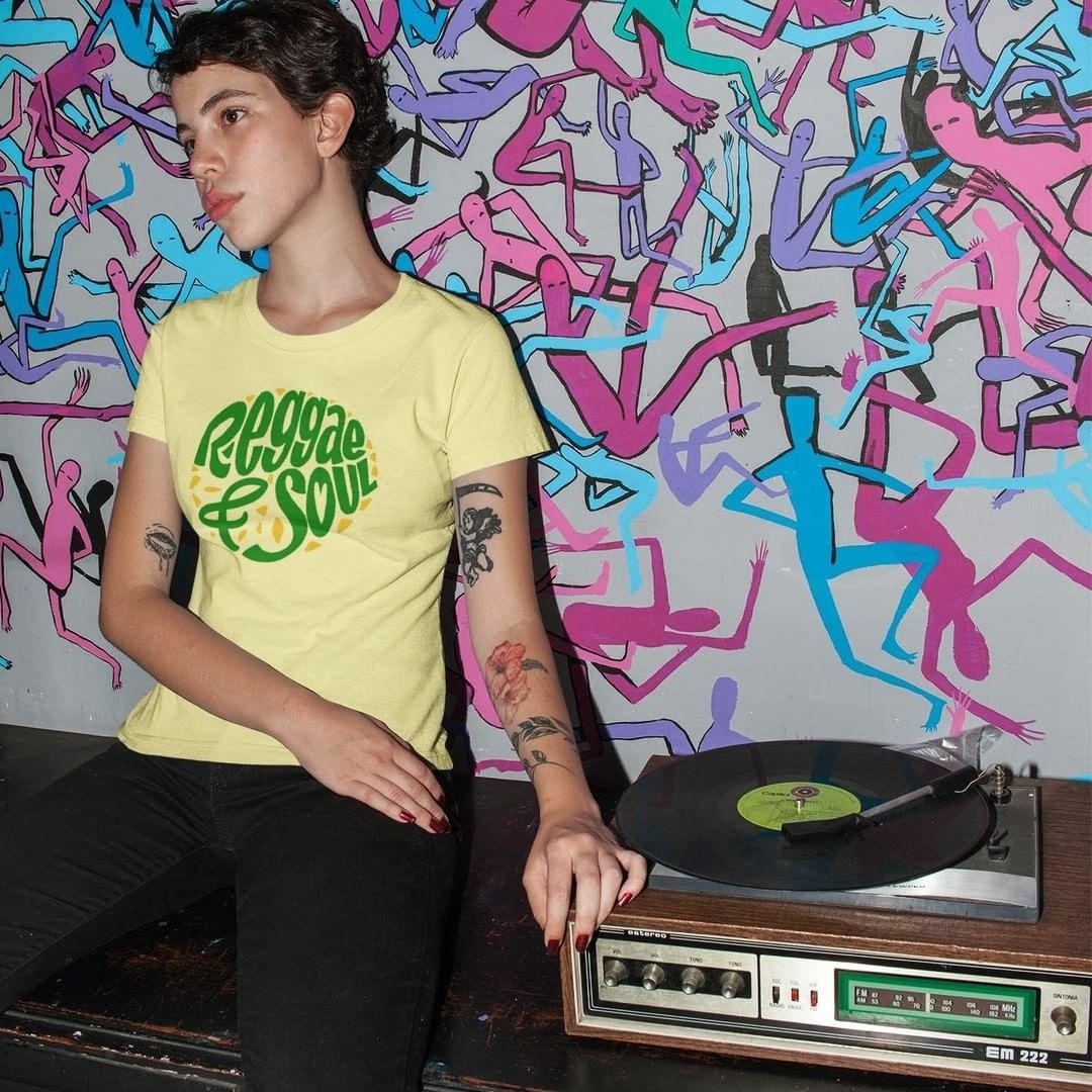 OxbloodClothing's tweet image. Put another record on!

@rudegirllisa

#skinheadstyle #reggaemusic #punks #skinheadreggae #drmartensstyle