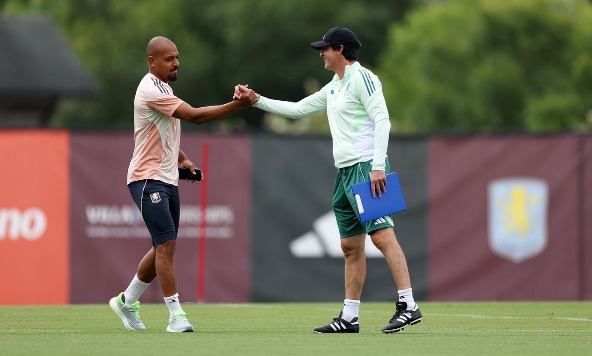 Total_Villa's tweet image. Donyell Malen on his time at Aston Villa 🗣️

“It wasn’t always easy in a new environment, a new league, and with a new manager but I had to keep my head down and focus on myself and keep doing the right things. Stay calm. When I came on as a substitute, always think I’m going to…