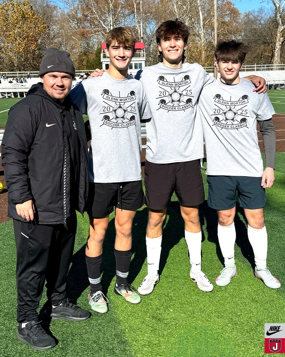Way to represent! Joey Gibson, Brayden Dunn, and Evan Swauger took part in the Div. IV/V Central District Senior All-Star Game at St. Charles Preparatory School on Sunday!

#Together | #GoJohnnies 🎩