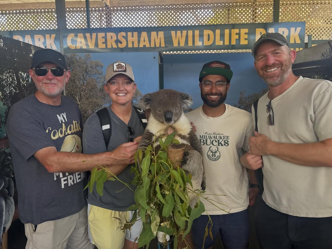 SJTaylorfans's tweet photo. Wildlife with @Sarah_Taylor30 🐨 🦘 https://t.co/AmamfOvkoh