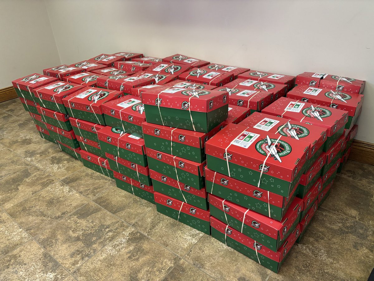 Grace_Today's tweet photo. Over 120 boxes dedicated to the Lord, prayed over, and ready to be delivered for distribution. Our minitry’s largest box contribution to date 🙌🙌 way to go Grace family! https://t.co/nYmy0LWkcs