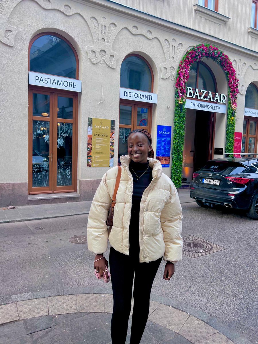 viennalumni's tweet photo. Edwina’s Vienna memories: early walks to the thatch, laughter on the highway, and the quiet moments that made Vienna feel like home. 💛
Read her story: 🔗 https://t.co/SSwjaQMzeG
#ViennaAlumni #Nostalgia #RootedInLegacy https://t.co/Uu6I8erjqO