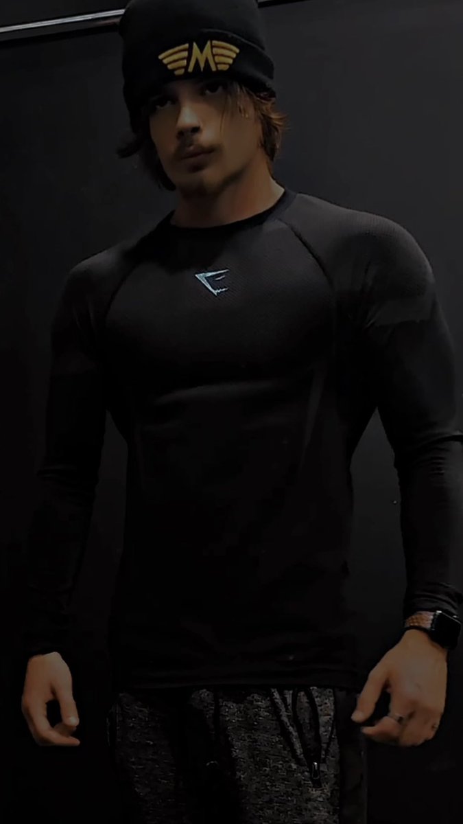 itsnickk1363's tweet image. New #onyx exclusive drop from @gymshark absolutely love them #gymshark #compression #gym