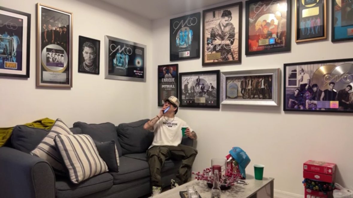 forcvelez's tweet image. lo que me destruye que todos los récords estén distribuidos por todas las casas de los cnco 😭😭