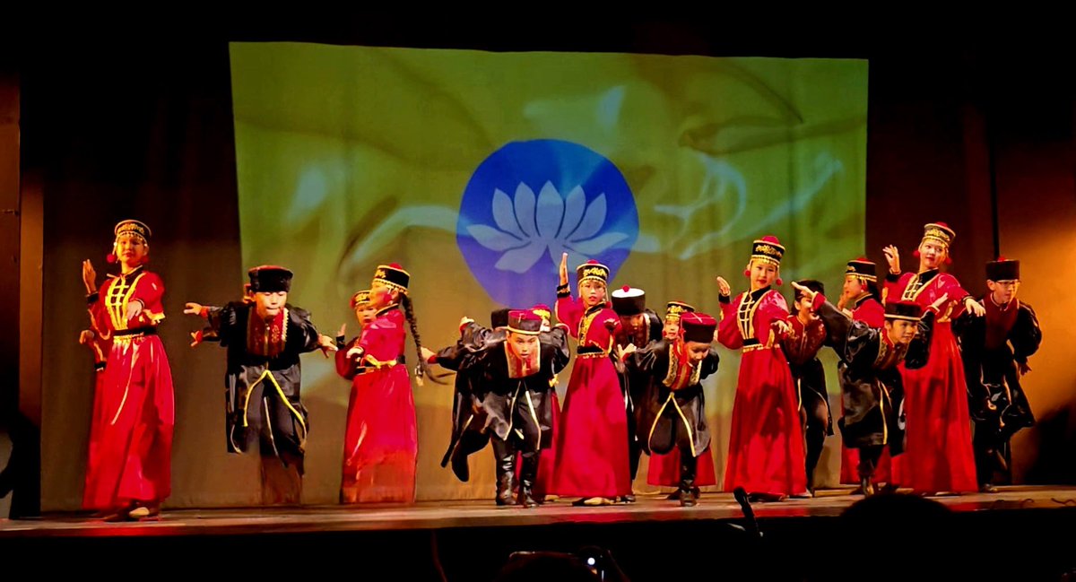 CMSusanZhuang's tweet photo. My team proudly honored the Kalmyk Dance Ensemble this weekend @BMSBrooklyn . Thank you to the Kalmyk community for sharing your culture with District 43.
#District43 #Brooklyn #NYCEVENT https://t.co/1bojUexC3k