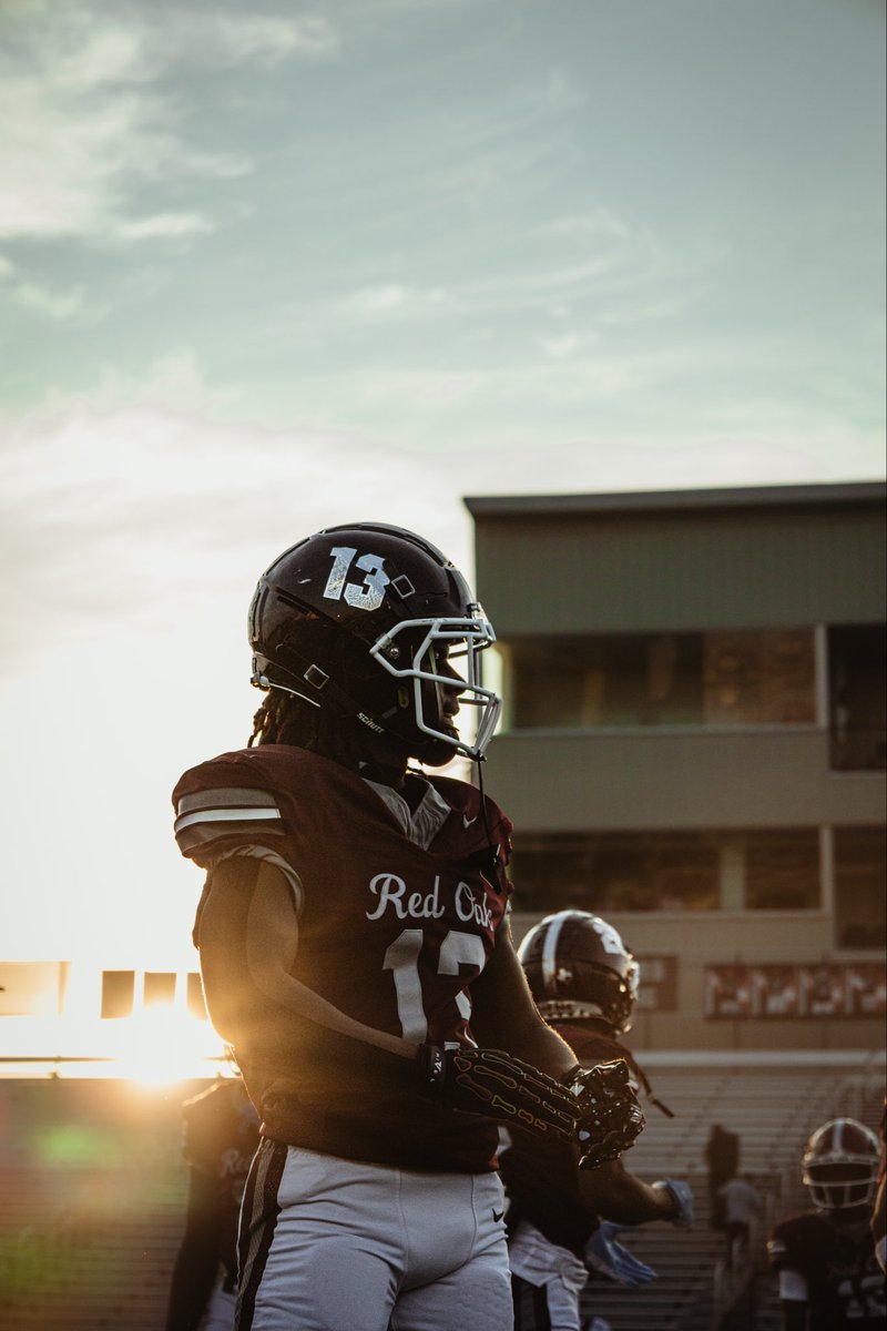 Rashad2tuff's tweet photo. check out my highlights 

defense player of the week 2x
special teams player of the week

79 Tackles 
7 TFLs
1 hurry
12 PBU
2 FF
2 blocked field goals

https://t.co/EAGFRnqZvF https://t.co/El4UVvvhmK