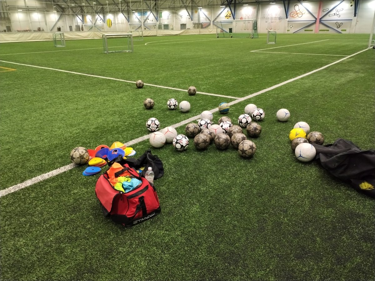 🤝 yhteistyö tämän firman kanssa on ollut jo vuosia priimaa 💪
seurashop.fi saan kaikki mitä työssäni tarvitsen ja todella nopealla aikataululla. 
Pallot, varusteet,välineet. Kaikki urheiluun täältä 💪