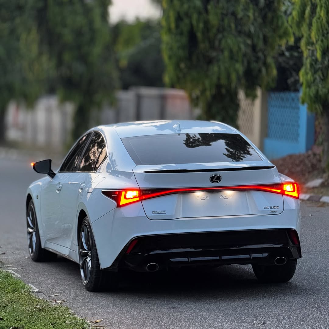 Zanku_updates's tweet image. I&apos;ll get you one day inshallah, Stay  tight 🥹🤍🤍