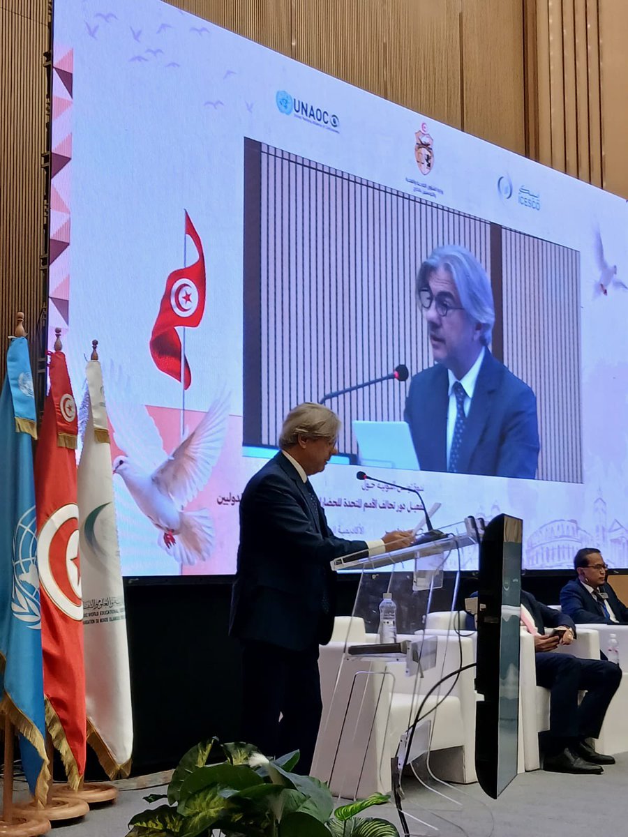 AhmetMisbah's tweet photo. ببالغ السرور شاركتُ كمُتحدّث في الندوة المخصّصة لـتحالف الحضارات، الذي أُطلق قبل عشرين عاماً بمبادرة من فخامة رئيس جمهورية تركيا السيد رجب طيب أردوغان، والمنعقدة تحت رعاية وزير الشؤون الخارجية والهجرة والتونسيين بالخارج السيد محمد علي النفطي، وبحضور وزير التربية السيد نور الدين النوري، والممثل السامي لتحالف الحضارات السيد ميغيل أنخيل موراتينوس، والمدير العام للإيسيسكو الدكتور سالم المالك، والأمين العام المساعد المكلف بالشؤون السياسية في منظمة التعاون الإسلامي السيد يوسف الضبيعي.