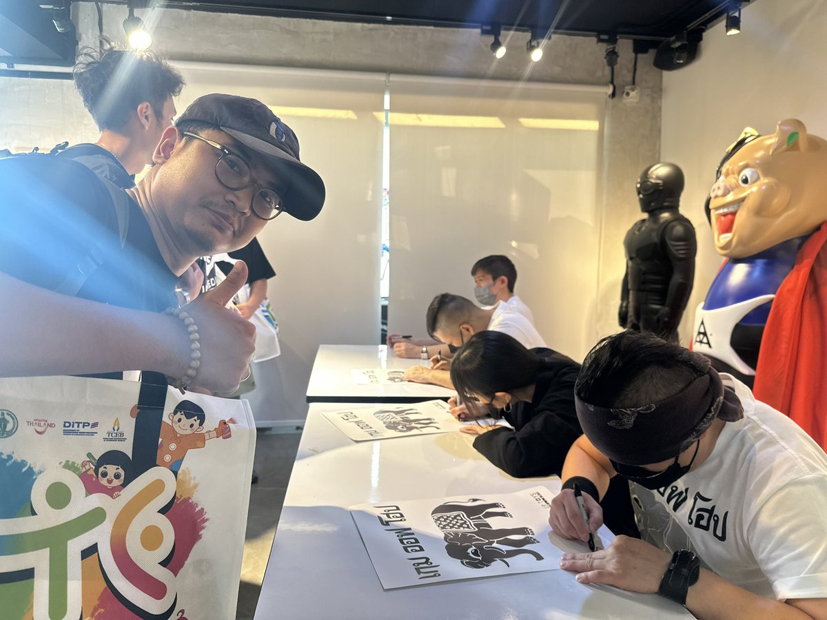 Foolslocker's tweet photo. 素晴らしいイベント、素晴らしいおもちゃ、素晴らしい環境、そして本当に良いゲームでした。先生、また次の機会にお会いできるのを楽しみにしています ⚡️⚡️⚡️@4921RHND https://t.co/vNgeAgDWL9