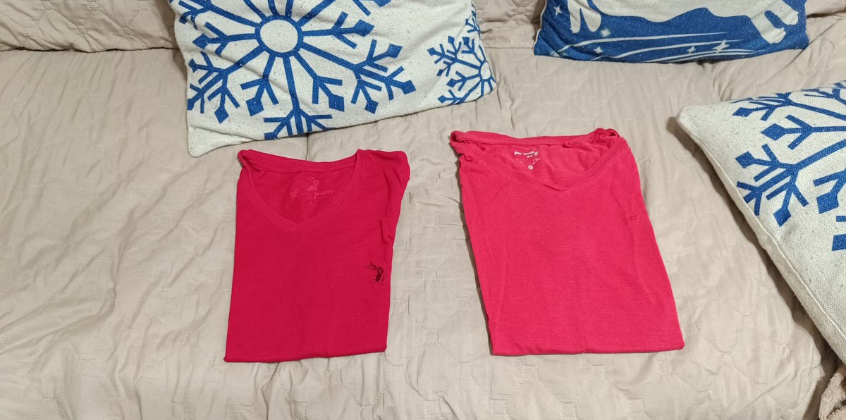 AprilDenila's tweet photo. @SamRaj49 A friend asked if they could see my spare shirts so they could borrow https://t.co/QRzgdnN3Fx