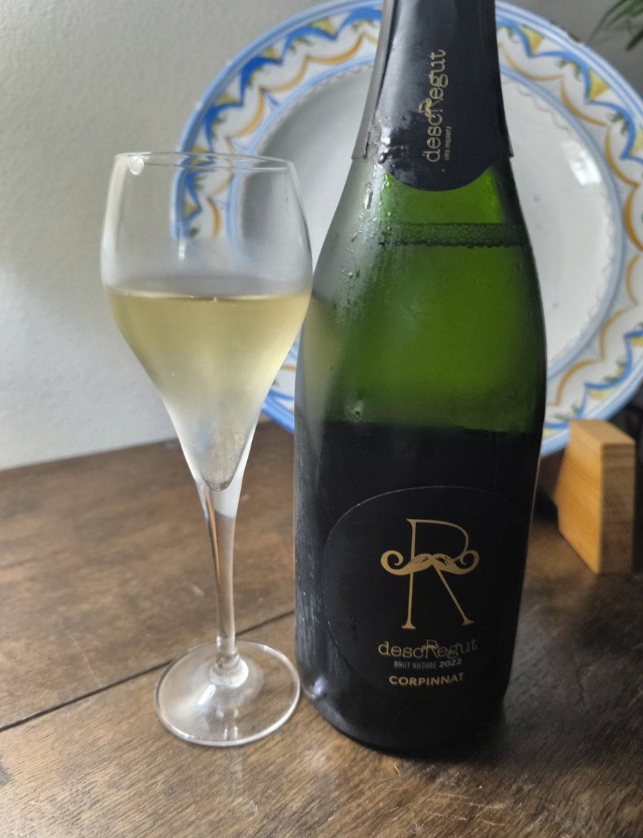 Tres grans #corpinnat que hem pogut gaudir darrerament al Col•lectiu Sauló. Visca els escumosos de qualitat! <a href="/Gramona1881/">Gramona</a> #Nadal  <a href="/Descregut_Vins/">Descregut vi&cava</a>