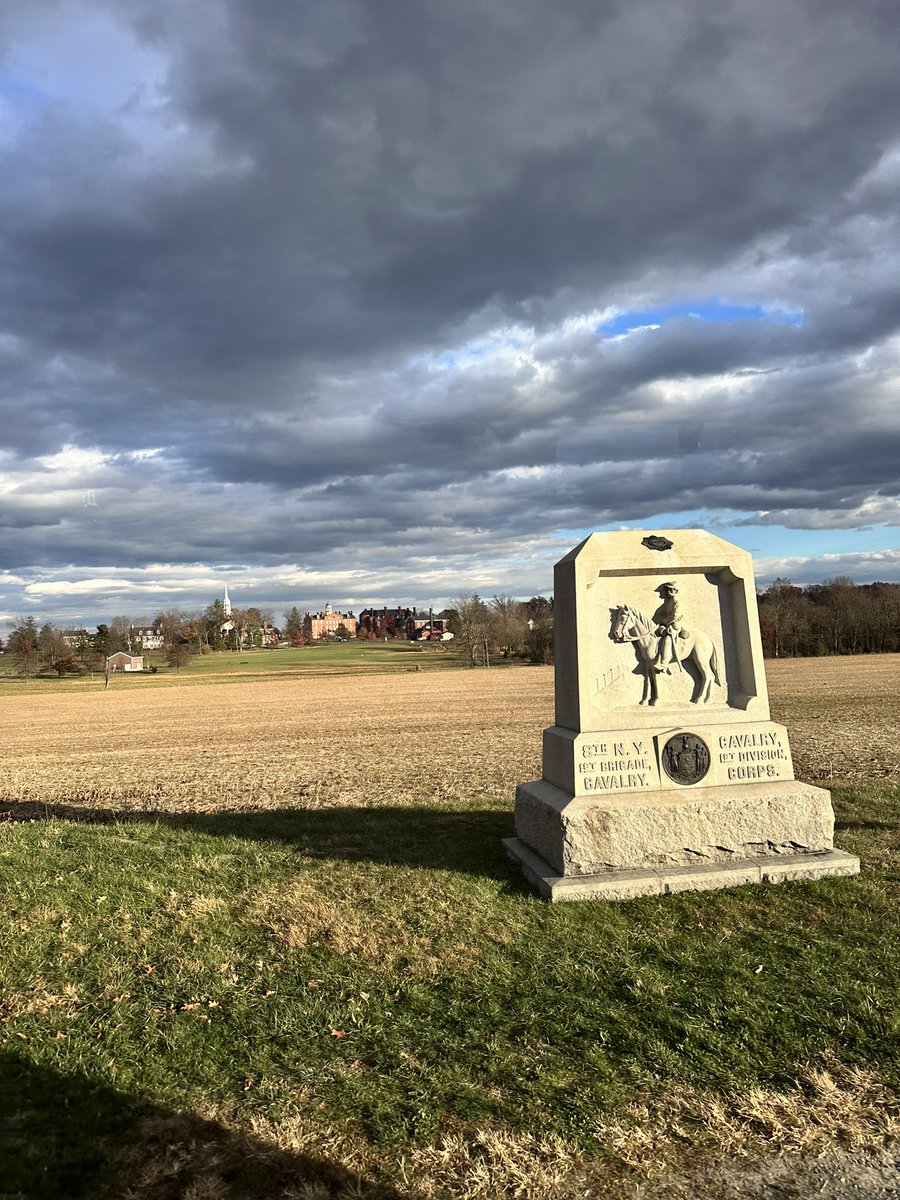 WRACollege's tweet image. Margeaux Nething was in PA last week for a counselor tour at Gettysburg College. 

- Liberal Arts College (2,086 students)

- 5th best dining hall food 

- unique Conservatory music program 

- incredible research opportunities 

@gettysburg #collegeadmission #learnmore