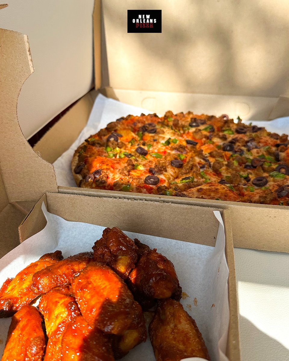 I can’t decide what I love more — the cheesy pizza or the saucy wings. 🤤
Good thing I don’t have to choose!

1 Pizza (3 Toppings) + 10 Wings = Happiness.

Order delivery: neworleanspizza.com
.
.
.
#PizzaAndWings #NewOrleansPizza #PerfectPair #chickenwings