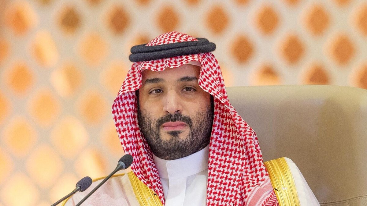 _Leader_1's tweet photo. @spagov حفظ الله سمو سيدي #ولي_العهد في حِلّه وترحاله، ونسأل الله ان تكون زيارة فيها خير للبلاد 🇸🇦🤍👏 https://t.co/xRQ163XFAK