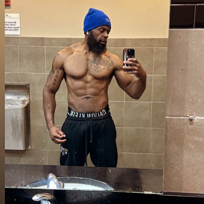 BGreen07's tweet photo. #NewProfilePic https://t.co/fqV9Amc5dj