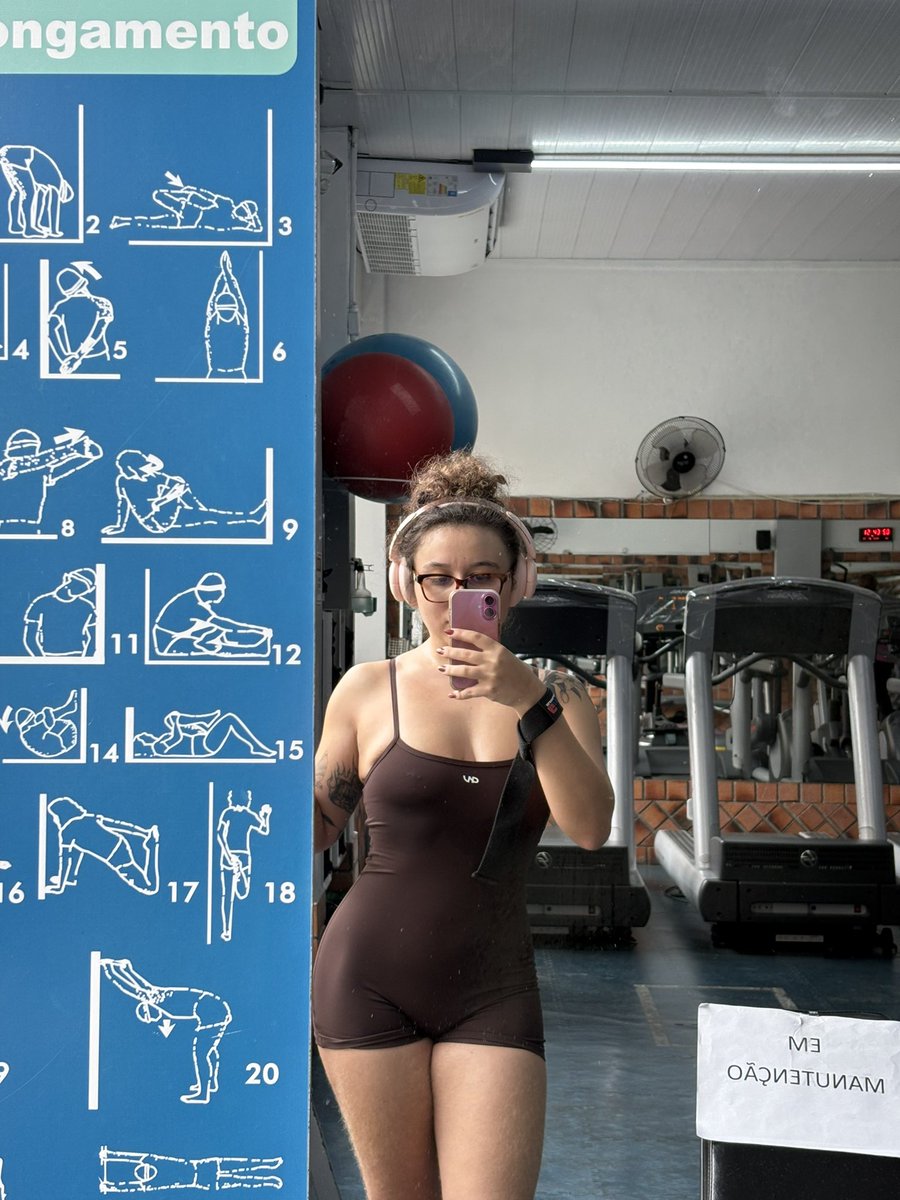 tech_lys's tweet image. rio de janeiro quem tiver ingresso sobrando pro viva zumbi, me avisa por favor!!