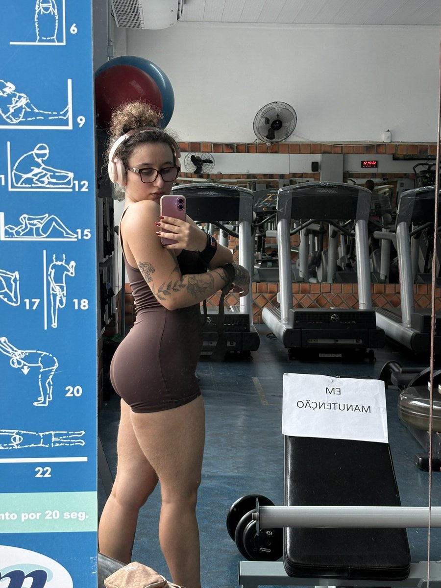 tech_lys's tweet image. rio de janeiro quem tiver ingresso sobrando pro viva zumbi, me avisa por favor!!