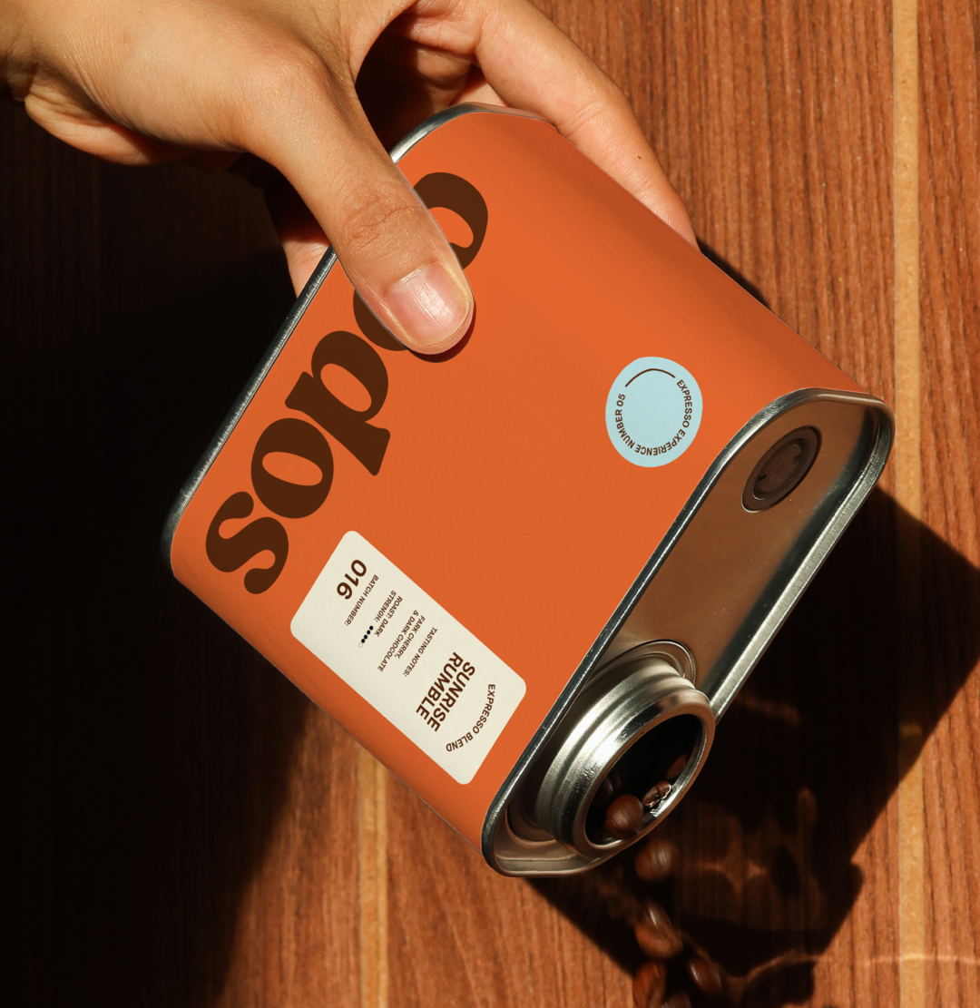 PENTAWARDS's tweet image. Carla Palette&apos;s #packagingdesign for codos coffee blends industrial edge with modern refinement. Clean typography and thoughtful spacing give it a confident, premium feel. #DailyDesignInspiration