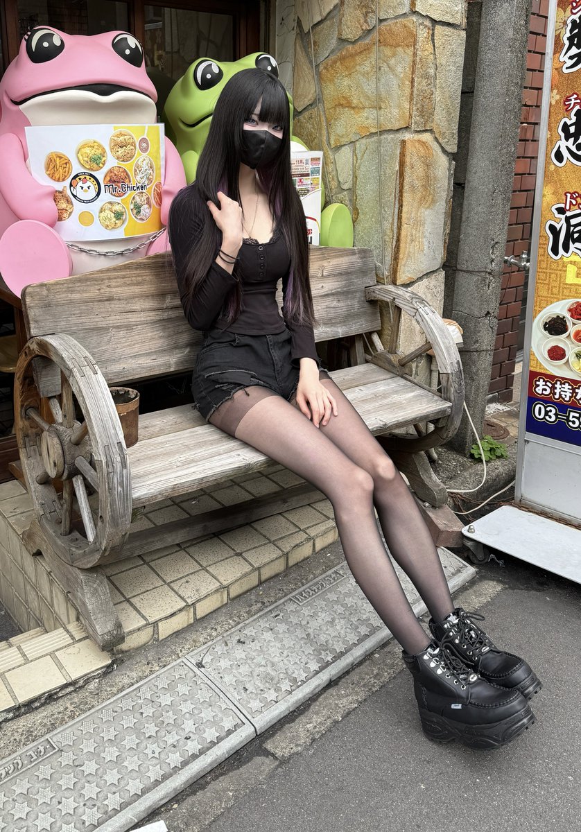 ガリガリ好きにはたまらない美脚 https://t.co/gtPCGO1tGc