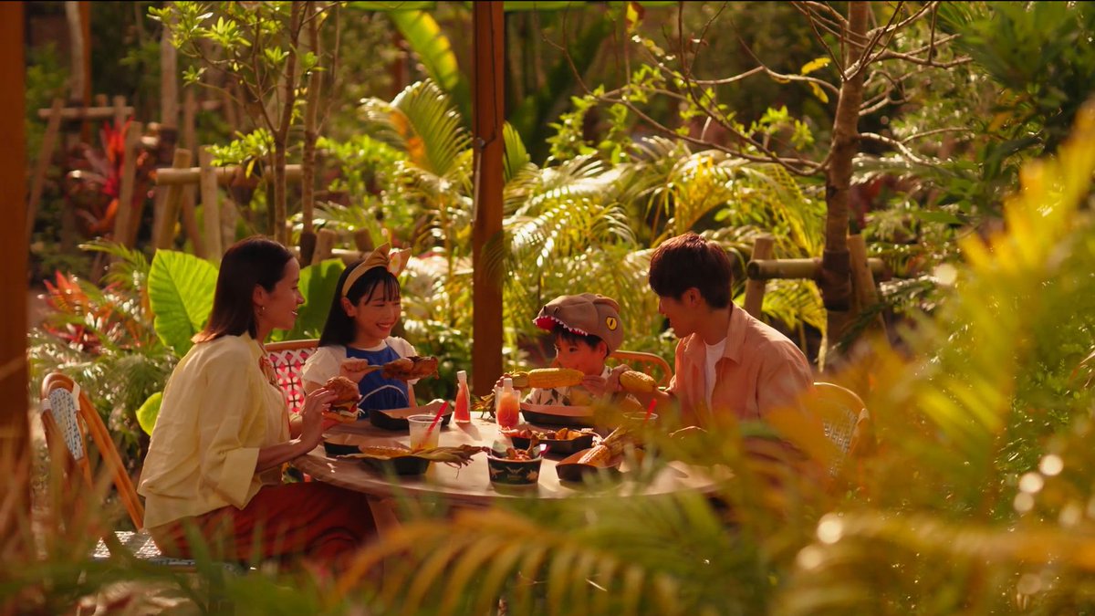 ＼#ジャングリア の心を震わす“興奮体験”／

身体ひとつで大自然の中に飛び込む、圧倒的な解放感。
―ジャングル エクストリームズ

T-REXからの逃走は、極限の大興奮。
―ダイナソー サファリ

南国空間で食欲を刺激する、極上のワイルドグルメ。
―ワイルド バンケット

#ジャングリア沖縄