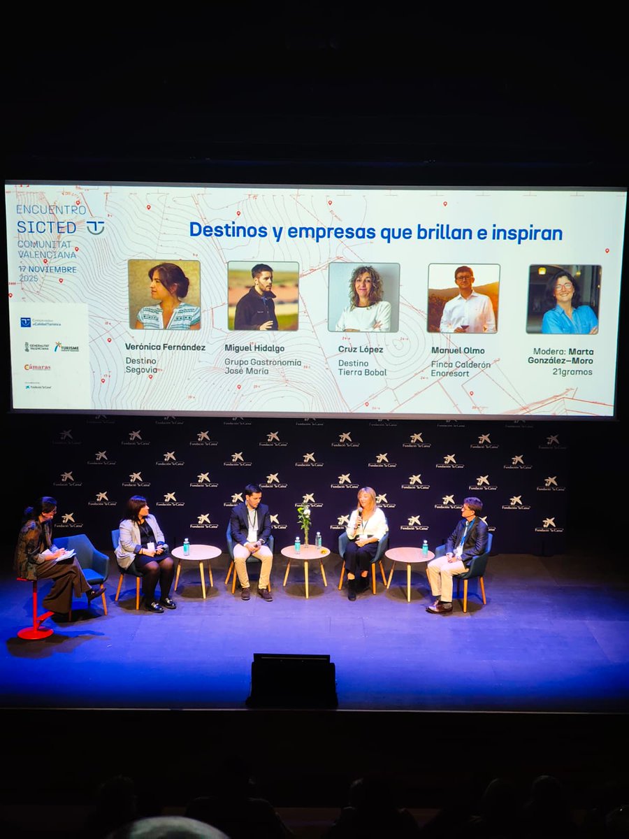 MITierradelVino's tweet photo. 📍Hoy asisitimos al Encuentro #SICTED CV 👉profesionales, destinos y empresas se reúnen para compartir inspiración, compromiso y buenas prácticas turísticas. 👥 @TierraBobal participa en la mesa redonda "Destinos y empresas que brillan e inspiran" que destaca por su recorrido. https://t.co/MC2P34G9AR