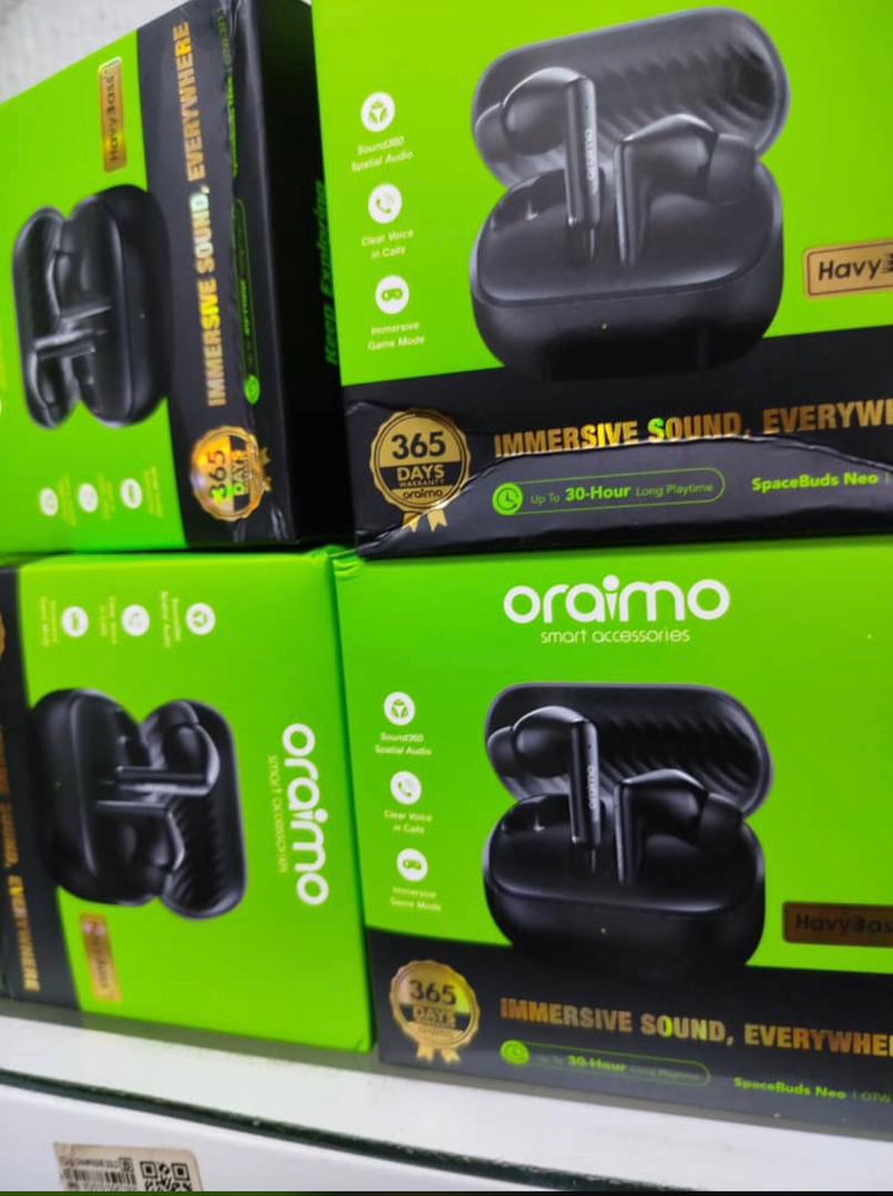 c_directtech's tweet image. Now available!!
The Oraimo Heavy Bass Earbuds, with 50hrs play time, comfort, fast charge!!
Value!!
@followers
#gadgetstore #earbuds #oraimo #valueformoney