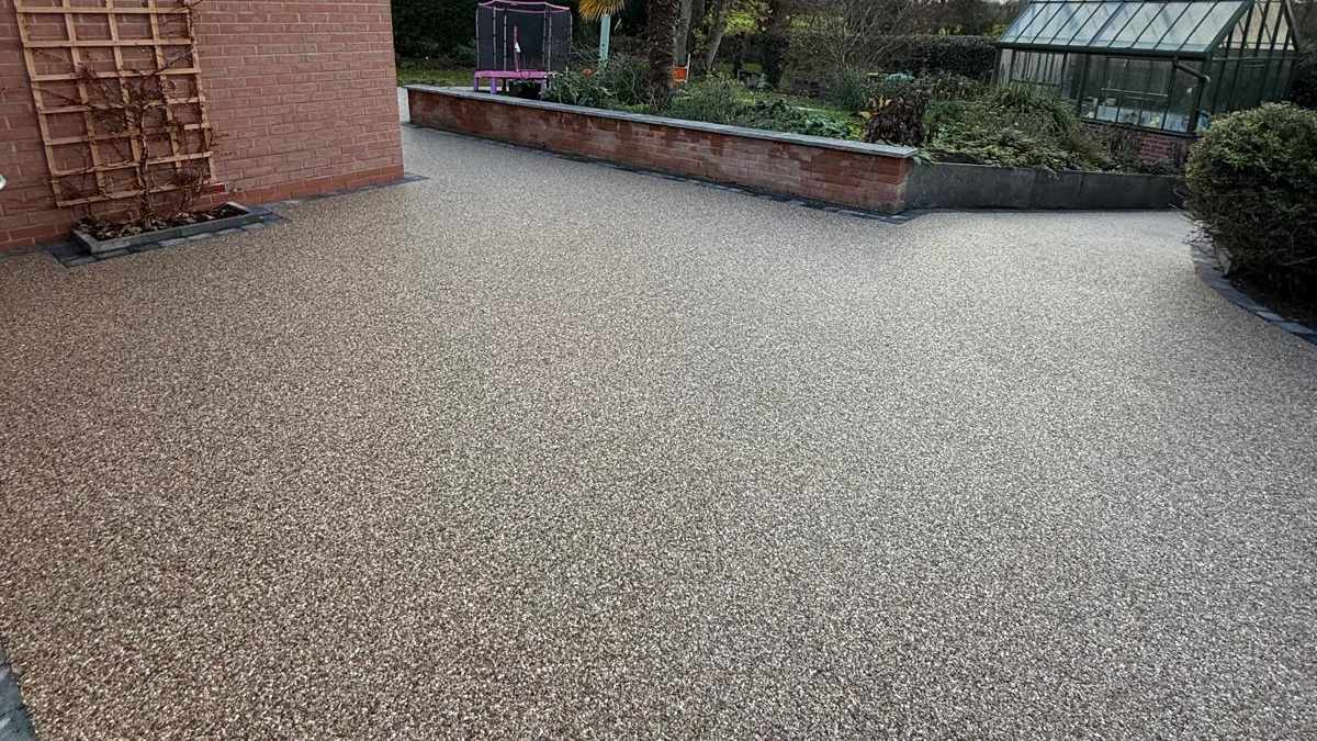 HMSDecorative's tweet image. Making This Garden Truly Accessible! 🏡 We’ve just completed 250m² of #resinboundpaving, transforming this garden into a smooth, safe and fully accessible outdoor space for the homeowner!🌿♿💛 #accessibledesign #wheelchairfriendly #gardentransformation