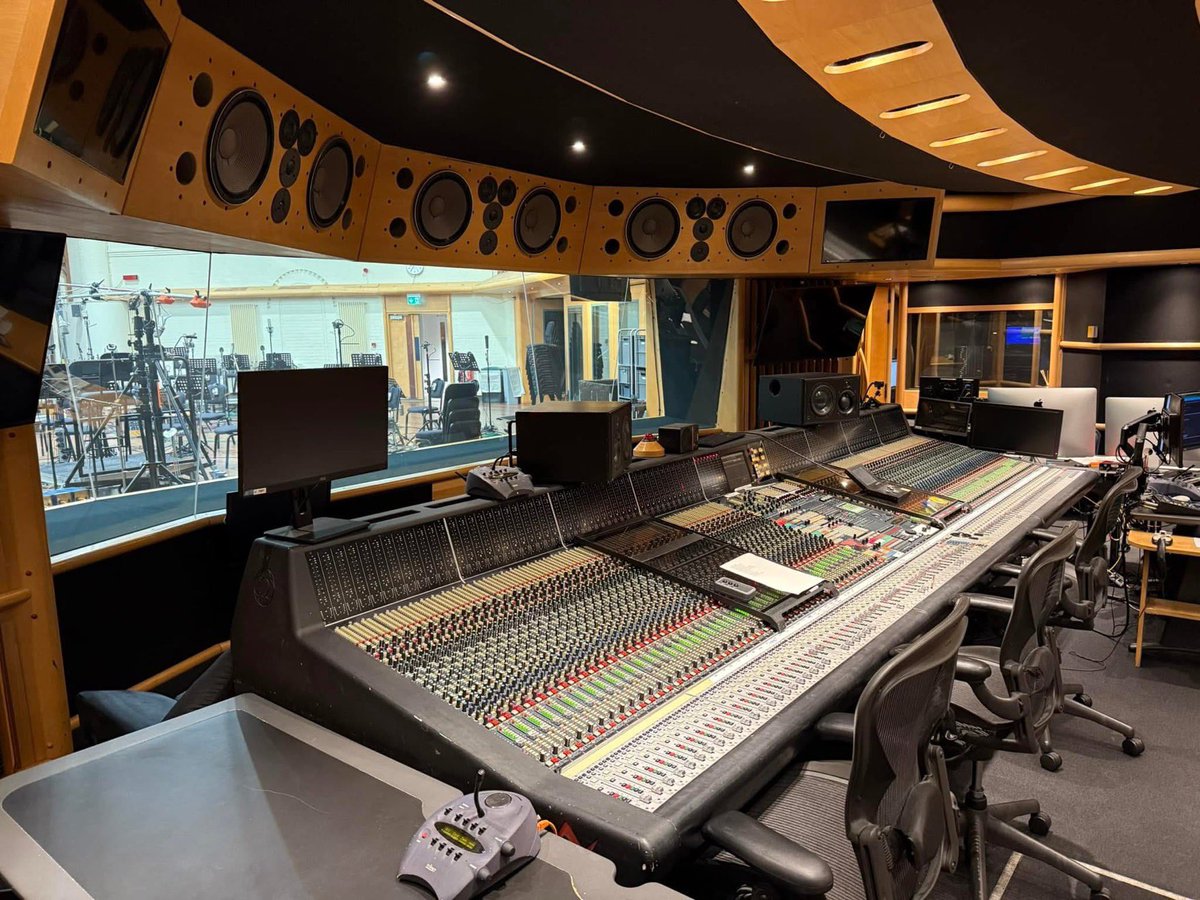 greatervision's tweet image. Today is a very BIG day!! We’ll be recording a timeless Hymns album with the Royal Philharmonic Orchestra, in London, England!  Be watching for updates! #Timeless