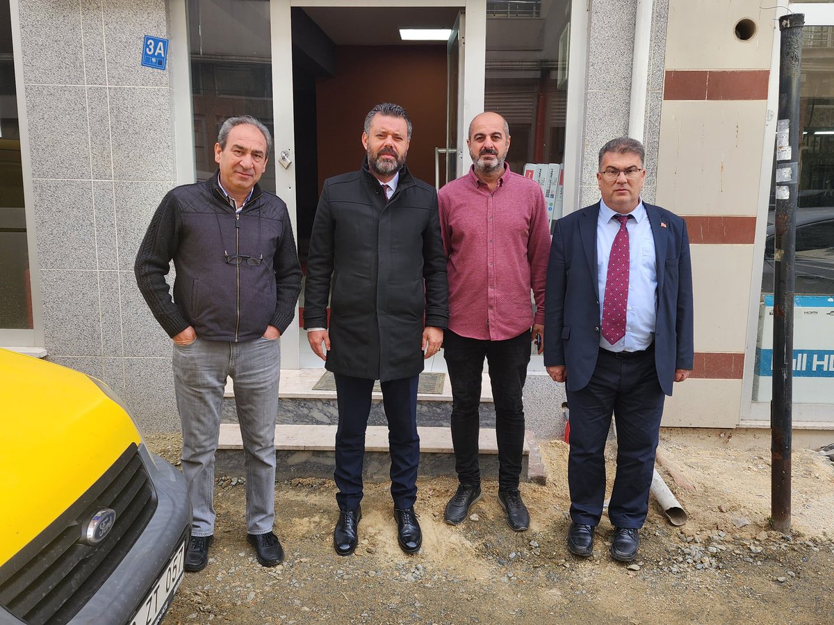 📍Muhittin Mahallesi Serçe Sokak

Başkan Yardımcımız Adnan Kum ile birlikte, Muhittin Mahallemizde devam eden çalışmaları inceledik, sahadaki ekiplerimizden çalışmalara dair bilgi aldık.